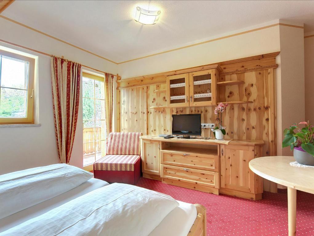 Hotel Sagritzerwirt à Großkirchheim Extérieur photo