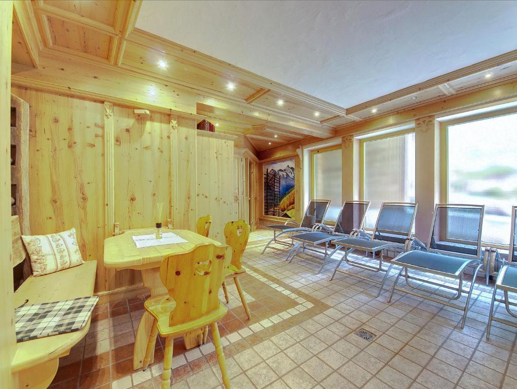Hotel Sagritzerwirt à Großkirchheim Extérieur photo